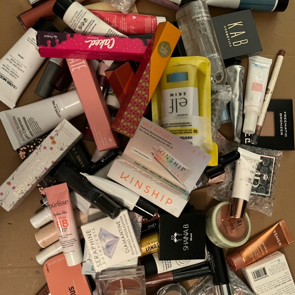 ipsy Assorted Lip Gloss & Balm Variety Pack mixed lot of 85